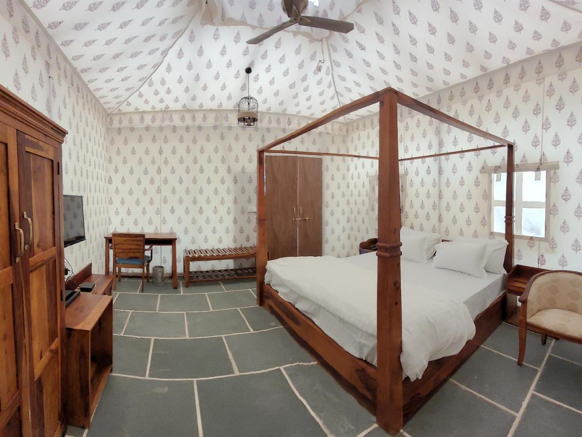 Aura Gold Resort Udaipur Kültér fotó