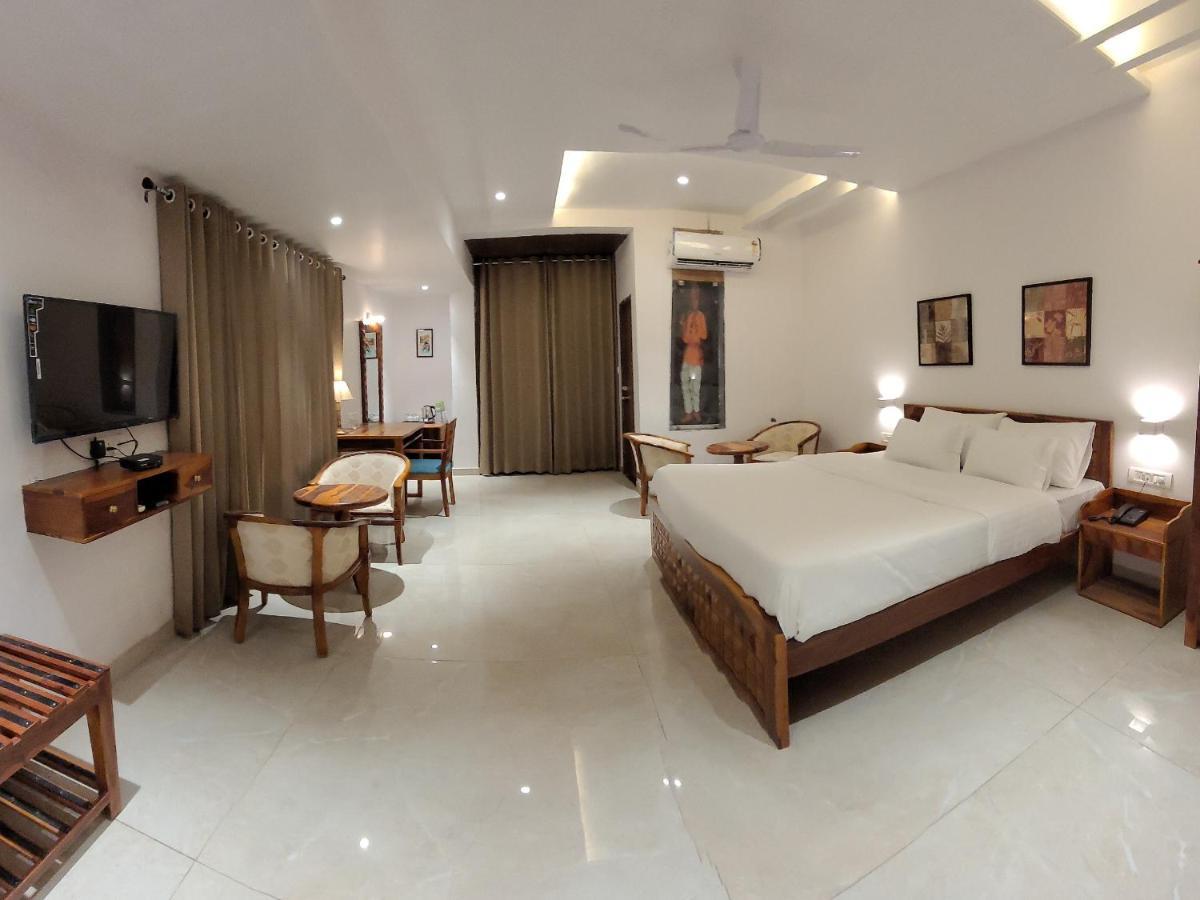 Aura Gold Resort Udaipur Kültér fotó
