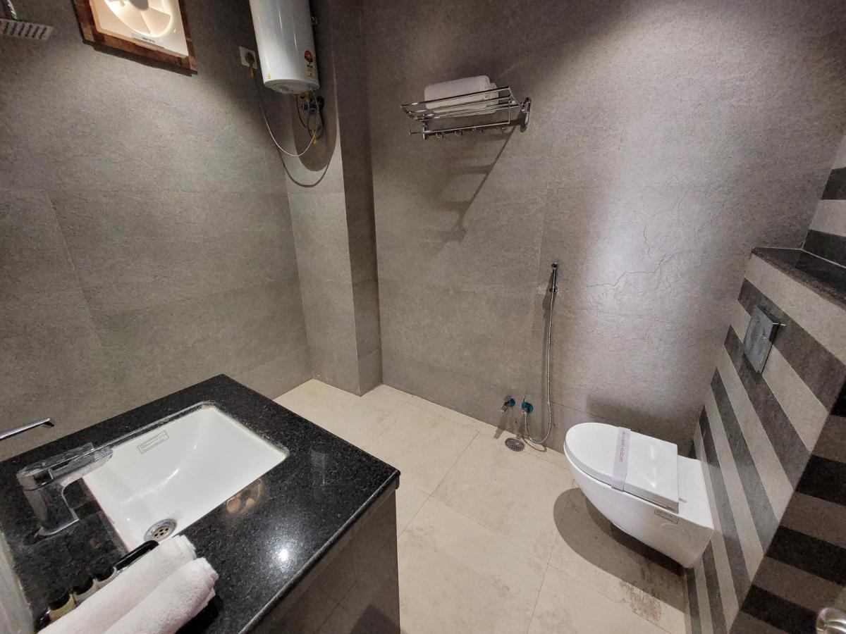 Aura Gold Resort Udaipur Kültér fotó